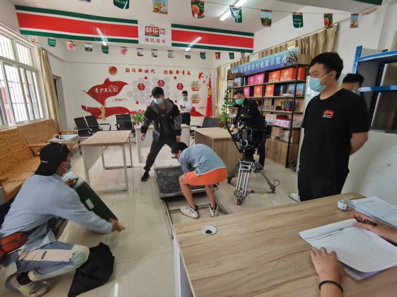 一支视频激活品牌生命力｜王益区产品视频拍摄公司的创意魔法秀